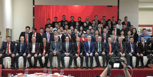 西班牙华侨华人商业联合会举行第四届换届庆典